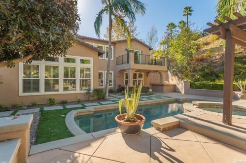 2965 Hillside Dr, West Covina CA  91791-3769 exterior