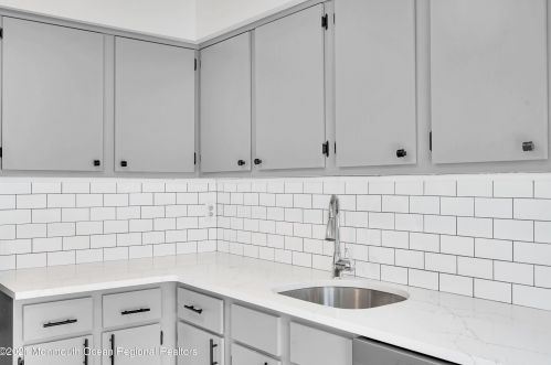 716 Sandra Pl, Bricktown NJ 08724-7047 exterior