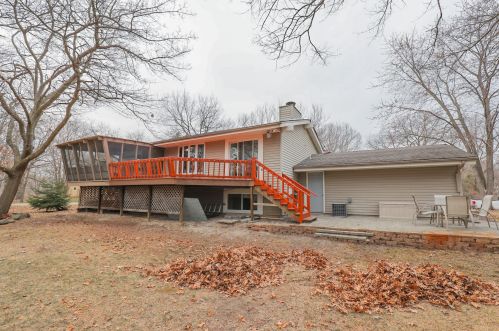 225 87 St, Kenosha WI 53142-2521 exterior