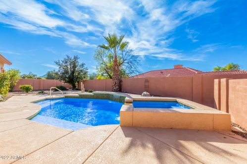 14106 12 St, Phoenix AZ 85086-8832 exterior