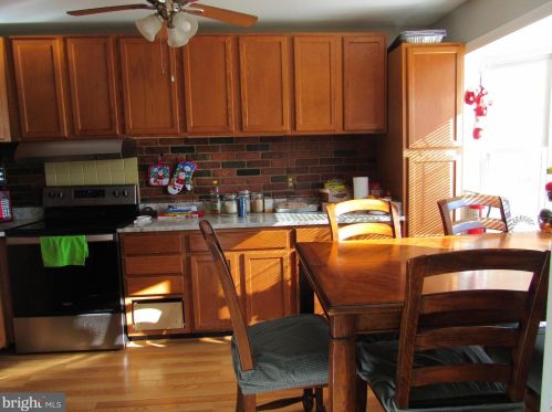 14776 Candlewood Ct, Woodbridge VA  22191-3108 exterior