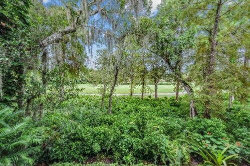 107 Wilderness Dr, Naples FL  34105-2640 exterior