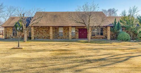 1801 Nutt Grove Ct, Granbury, TX 76049-1813