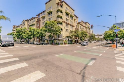 1501 Front St, San Diego CA  92101-2973 exterior