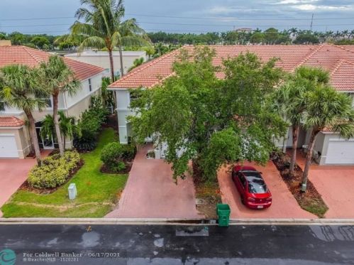 6113 Seminole Gardens Cir, West Palm Beach, FL 33418-6584