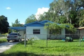 1401 57th Avenue Dr, Bradenton, FL 34203-6831