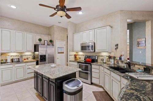 1121 Elm Brook Ct, Allen TX  75002-2790 exterior