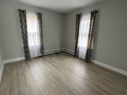 15 Osgood Ave, Unity NH  03743-3221 exterior