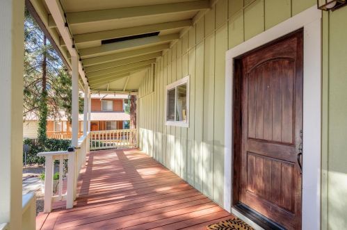 520 Ivy St, Grass Valley CA  95945-6126 exterior