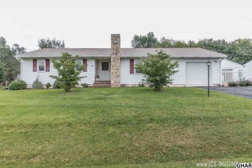 1925 Fry Loop Ave, Carlisle PA  17013-1031 exterior