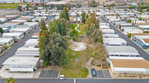 1830 Yosemite Ave, Manteca CA  95336-5009 exterior