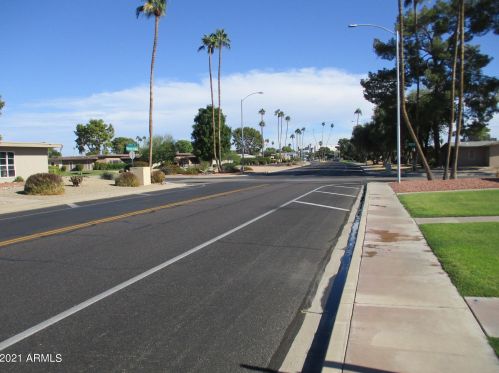 10857 Thunderbird Blvd, Sun City, AZ 85351-2653
