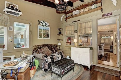 138 Forest Ave, Verona NJ  07044-1015 exterior