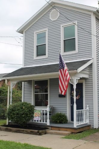 1408 6th Ave, Beaver Falls PA  15010-4216 exterior