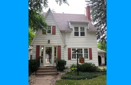 203 2nd St, Ludlow, IA 52172-1307