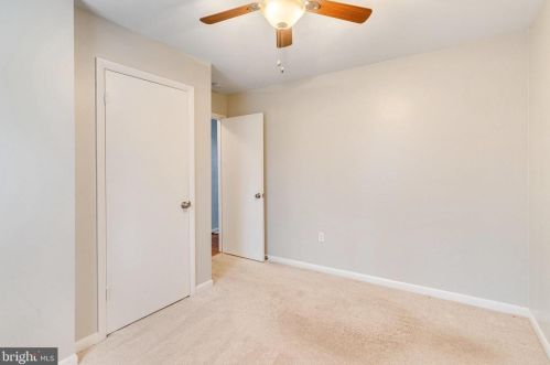 5483 Rector Dr, Woodbridge VA  22193-3703 exterior