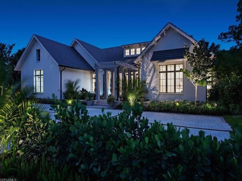 470 Banyan Blvd, Naples, FL 34102-5104