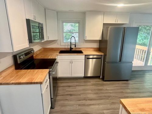 89 Starr St, Norwich CT  06360-4025 exterior