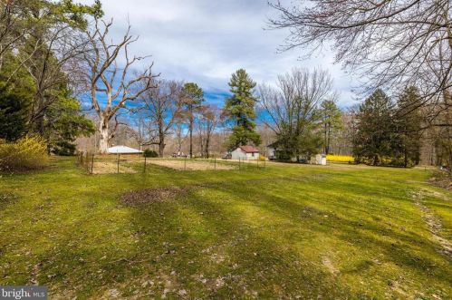 12841 James Monroe Hwy, Leesburg VA  20176-5340 exterior