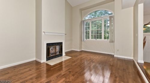 18 Noelle Ct, Lincoln Park NJ  07035-2237 exterior