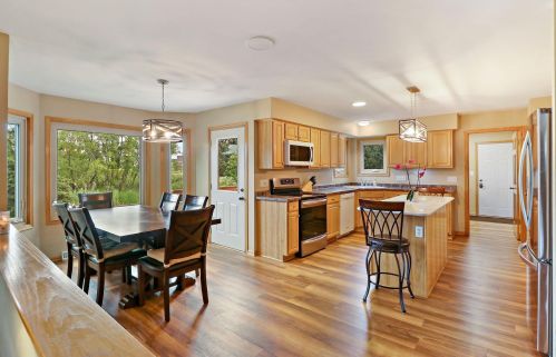 10210 80th St, Kenosha WI  53158-2054 exterior