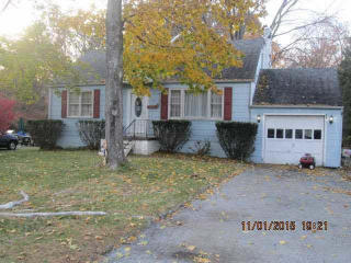 25 Kinry Rd, Poughkeepsie, NY 12603-5419