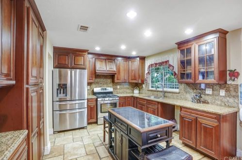 1104 Teakwood Ave, Rialto CA  92376-8754 exterior