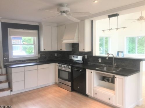 21 Forest St, Montclair NJ  07042-3550 exterior