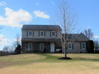 796 Alleghenyville Rd, Hummels Store, PA 19540-8121