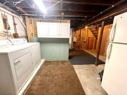 9 Cecile St, Lincoln RI  02865-3249 exterior