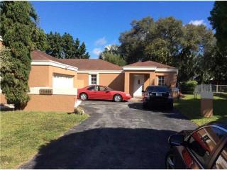 15461 155th Ter, Miami, FL 33187-5413