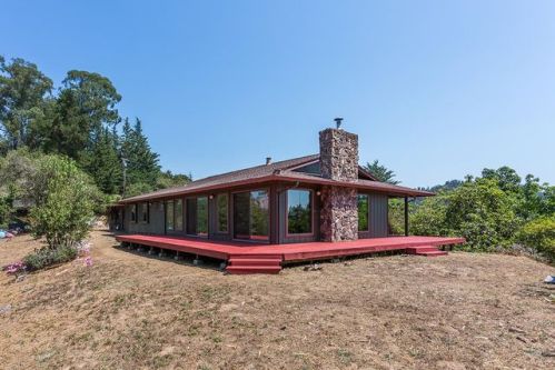 358 Seely Ave, Aromas, CA 95004-9504