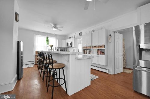733 New Park Rd, New Park, PA 17352-9202