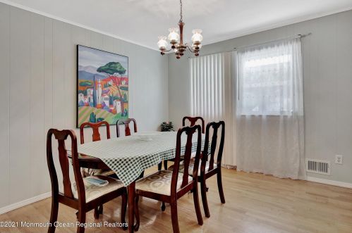 10 Longfellow Ter, Morganville NJ  07751-1411 exterior