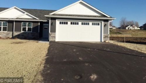 305 Cedar St, Hammond, WI 54002-4934