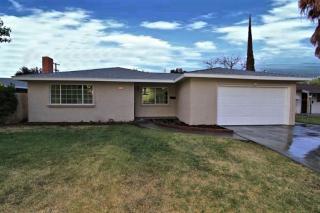 4933 Floradora Ave, Fresno, CA 93727-1923