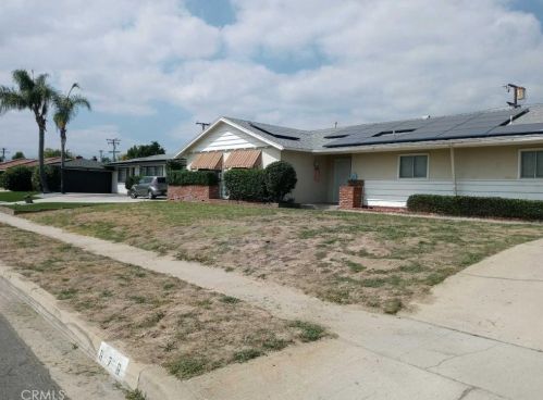 676 39th St, San Bernardino, CA 92404-1746