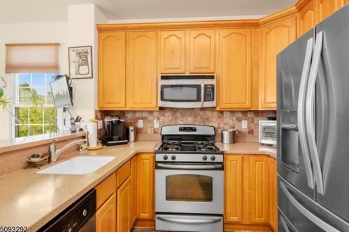 235 Woodland Ave, East Orange NJ  07017-2027 exterior