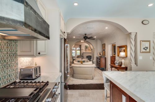 258 Granada Rd, West Palm Beach FL  33401-7921 exterior