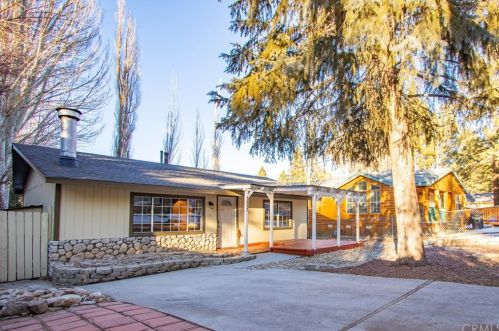 1017 Country Club Blvd, Big Bear City CA  92314-9749 exterior