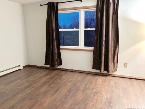 185 Shell St, Bridgeport CT  06605-2725 exterior