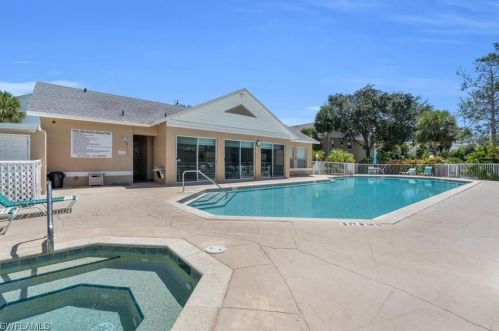144 Pebble Shores Dr, Naples FL  34110-9251 exterior