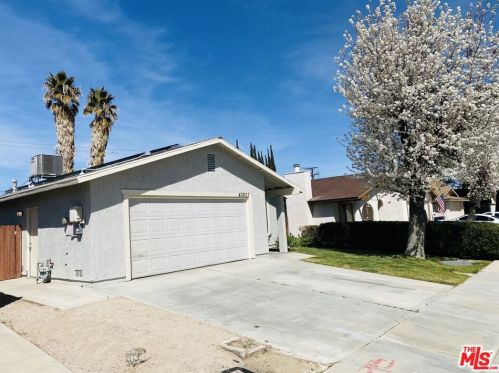 43837 Gillan Ave, Lancaster, CA 93535-4215