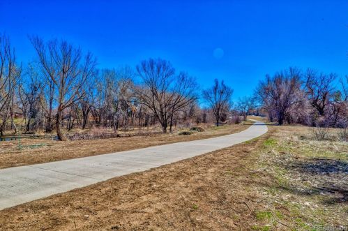 5995 Hampden Ave, Denver CO  80227-5417 exterior