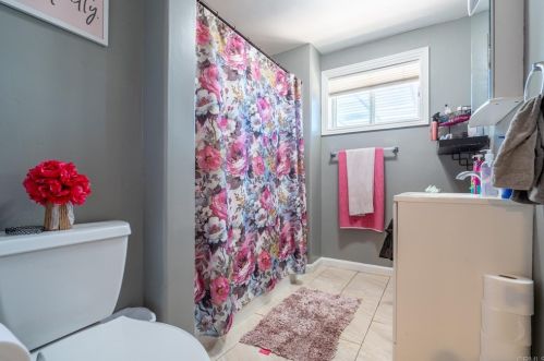 435 68 St, San Diego CA  92114-2947 exterior