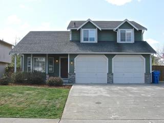 11204 172nd St, Puyallup, WA 98374-6516