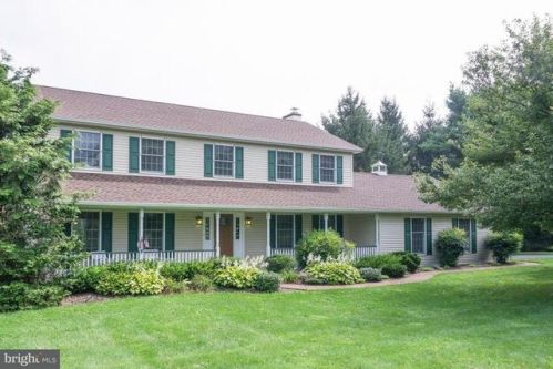 10 Colten Dr, Cochranville, PA 19330-9400