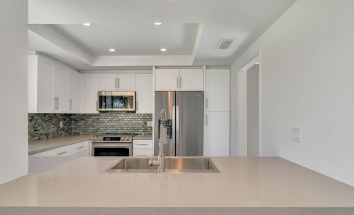 42 Majorca Dr, Rancho Mirage CA  92270-3823 exterior