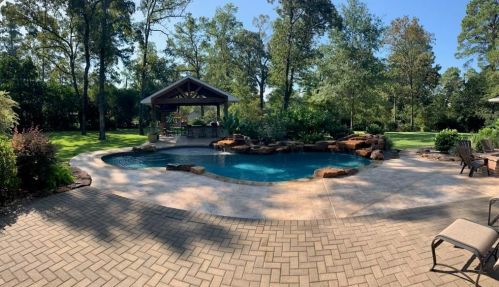 1300 Sycamore Ln, Humble, TX 77339-3448