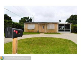 130 Atlantic Dr, Boynton Beach FL  33435-1647 exterior